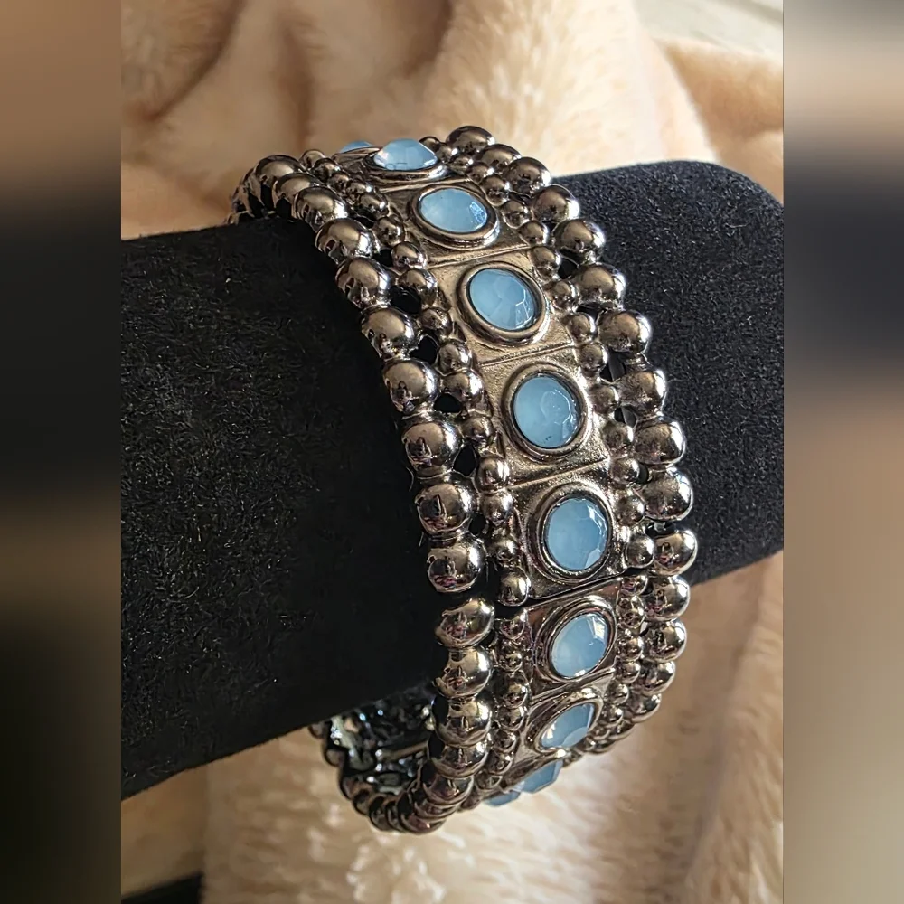 Antique Silver Light Blue Stone Stretch Bracelet Beaded Statement Cuff NWOT